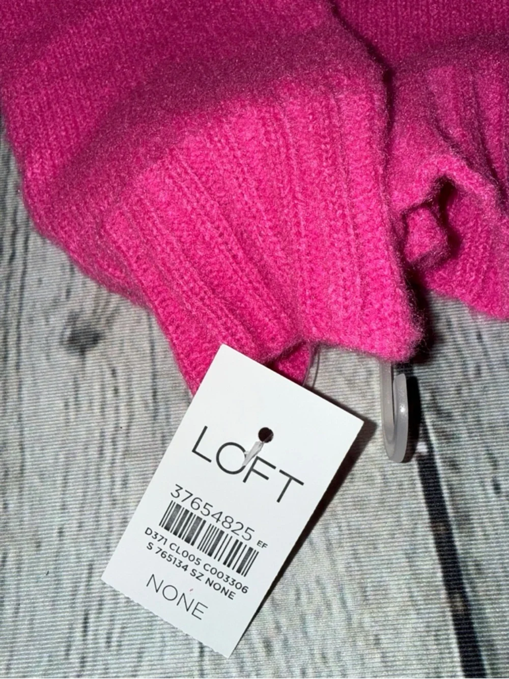 NWT! LOFT Ribbed Winter Gloves